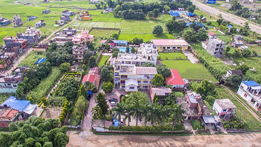 वीरेन्द्रनगरको नयाँ रूप, सडक बने चिल्ला, हरियाली र आकर्षक