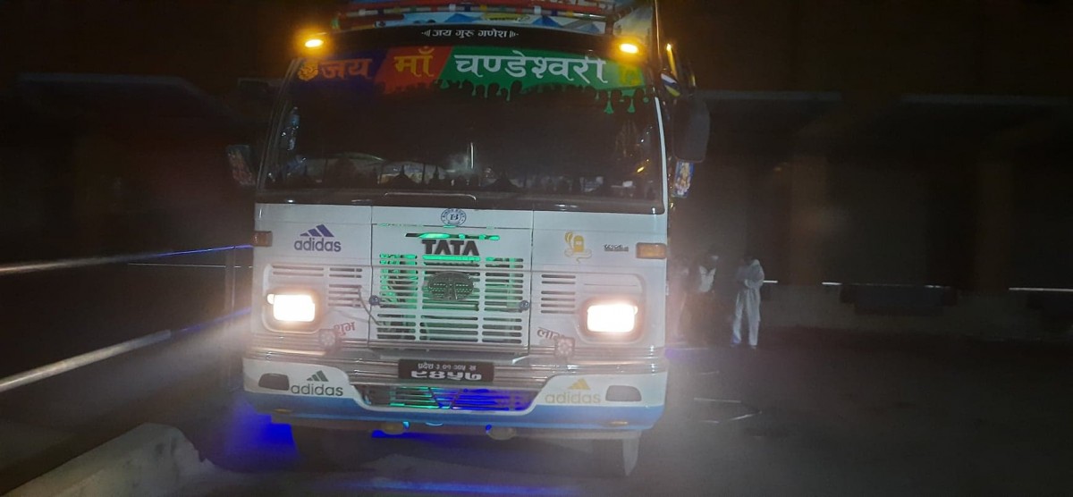 धनगढी हिँडेको २७० सिलिन्डर अक्सिजन विराटनगर कसरी पुग्यो ? 