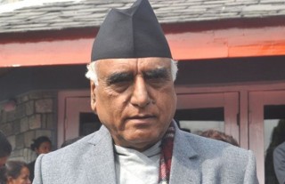 दीपक मनाङे विपक्षी गठबन्धनमा सामेल, गण्डकी प्रदेशको मुख्यमन्त्री काँग्रेसले पाउने पक्का