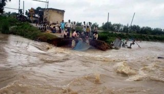 कालीगण्डकीमा पानीको सतह २८ वर्ष यताकै उच्च विन्दुमा, विश्वकै ठूलो शालिग्राम शिला र सेतीवेणीबजार डुबानमा