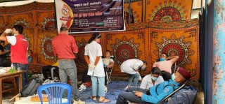 रगत अभाव टार्न जगाती वृत्तले गर्यो रक्तदान कार्यक्रम, ७४ जनाले दिए रगत