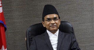 शपथपछि उपाध्यक्ष पौडेलले गरे पदबहाली