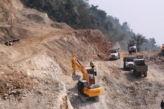 देउवा सरकारले उल्ट्यायो ढुंगा गिटी निकासी गर्ने योजना