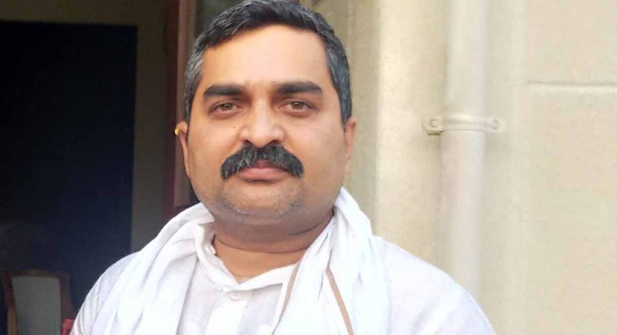 ओलीले नियुक्त गरेका प्रदेश प्रमुख झा बर्खास्त