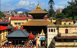 भारतमा बन्दै गरेको पशुपतिको प्रतिरुपलाई नेपालले शिवलिङ्ग उपहार दिने