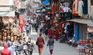 चीनले भिसा दिएन, फोटो हेरेकै भरमा सामान आयात गर्दैछन् व्यवसायी