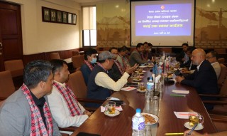 मुलुकलाई औषधिमा आत्मनिर्भर बनाउन सरकारको उचित सहयोग आवश्यक –औषधि उद्योगीहरू