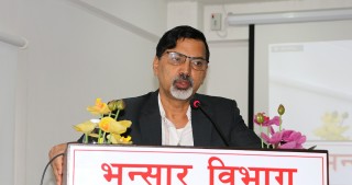 आयातमा मार्जिन राख्ने व्यवस्था सधैँका लागि होइन, परिमार्जन गर्छाैं : अर्थमन्त्री