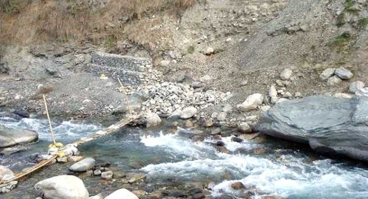 ६ मेगावाटको मध्य मोलुङ खोला जलविद्युत् आयोजना बनाउँदै शुभारम्भ