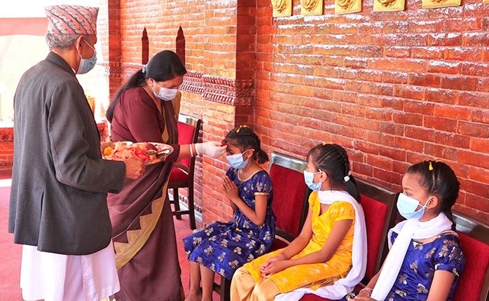 राष्ट्रपति भण्डारीद्वारा नवकन्याको पूजा