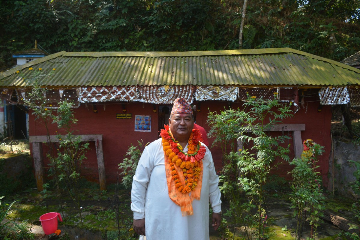 महानवमीमा श्रम मन्त्रीको सक्रियता (फोटो फिचर)