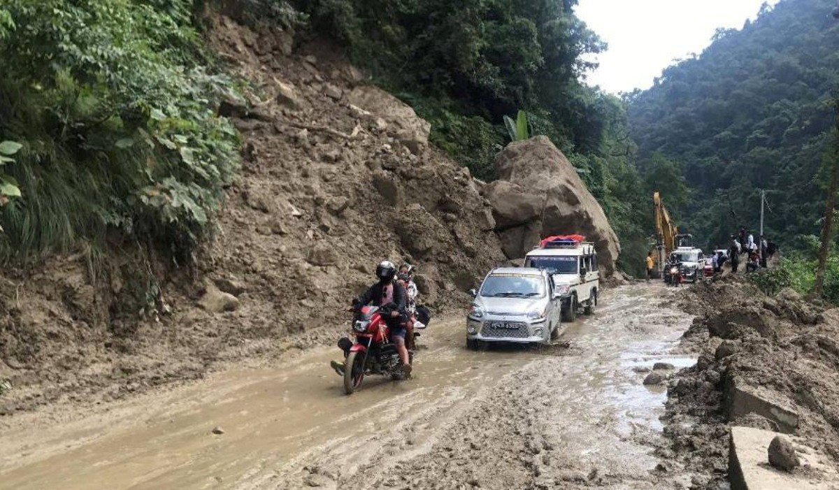 बिहानदेखि अवरुद्ध सिद्धार्थ राजमार्ग दुईतर्फी सञ्चालनमा