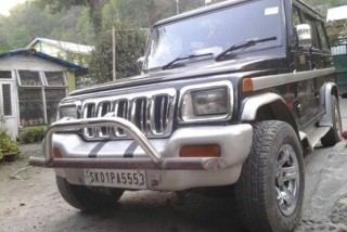 भारतीय सवारी साधनको तथ्याङ्क लिँदै प्रशासन