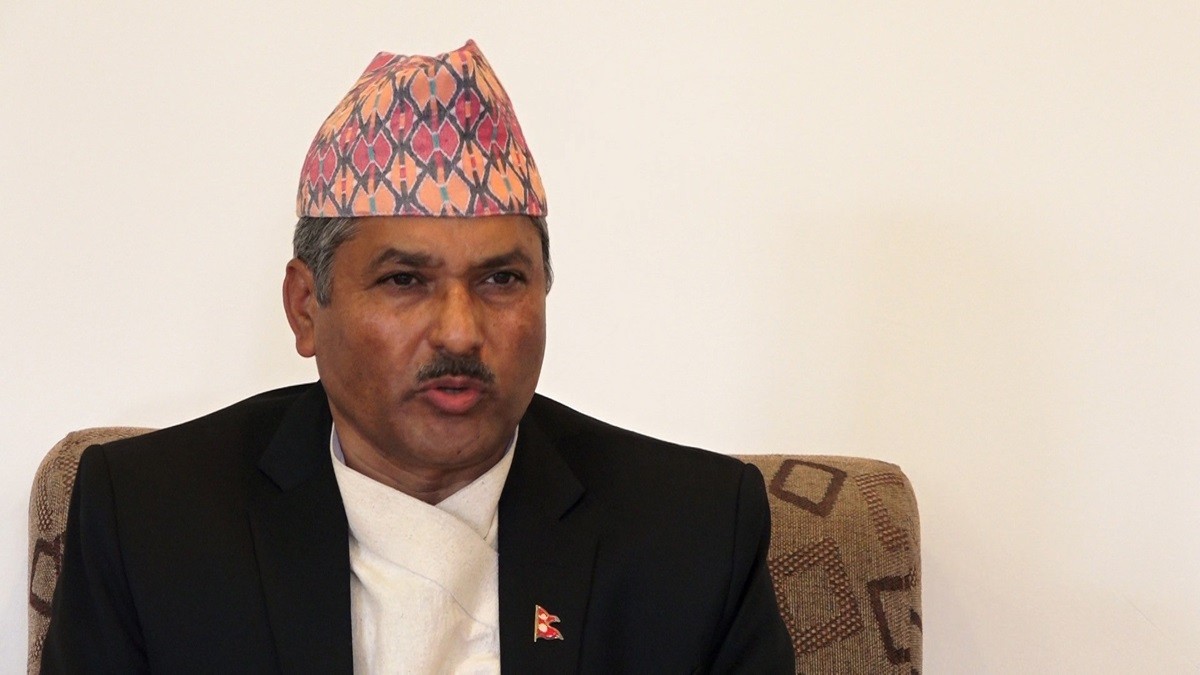 बैंकहरु संयम नभई तरलता समस्या समाधान हुन्न: गभर्नर