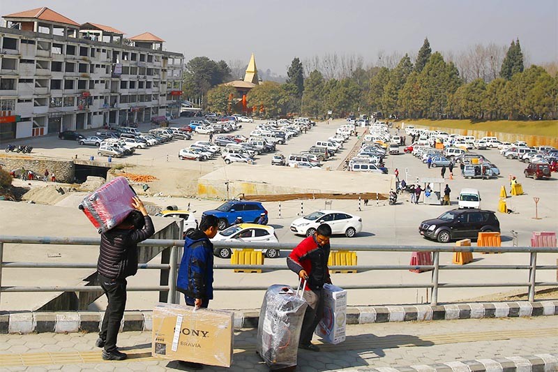 एयरपोर्ट क्षेत्रभित्र पार्किङ शुल्क ह्वात्तै बढ्यो