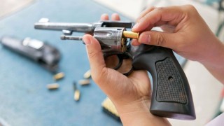 काँग्रेस अधिवेशनमा झडप, प्रहरीले गोली चलायो
