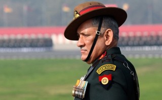 भारतीय सेनाध्यक्ष चढेको हेलिकोप्टर दुर्घटना, १३ जनाको मृत्यु