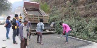 कलुवापुर–बेलौरी सडक कालोपत्र तीन महिनापछि मात्रै हुने