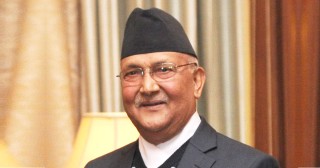 प्रचण्डको अभिव्यक्तिबारे ओलीको टिप्पणी : कुन शेयर कारोबारीले चन्दा दिएन होला...