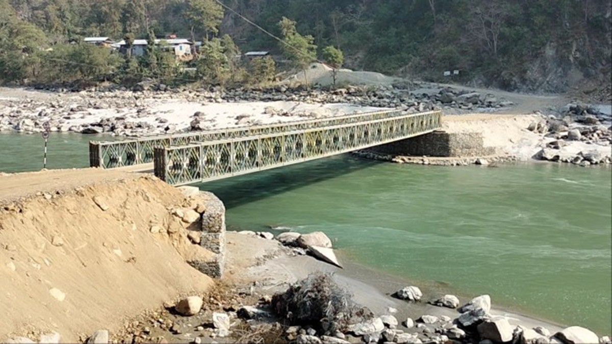 सुनकोसीमा बेलिब्रिज जडानपछि गाईघाट–दिक्तेल सिधा यातायात