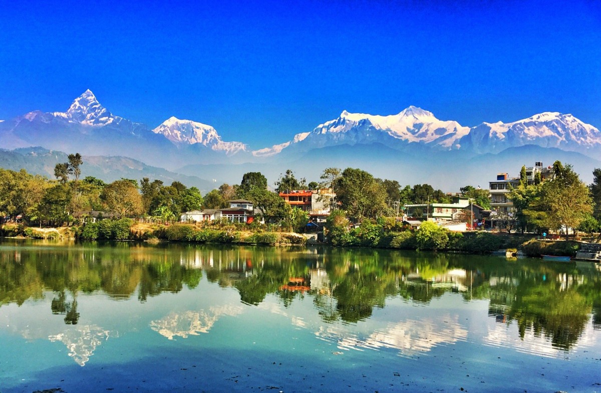 पोखरामा ह्वात्तै बढ्यो पर्यटकको चहलपहल, १० दिनमा २ लाख पर्यटक भित्रिए