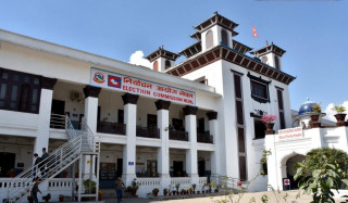 १५ वटा केन्द्रमा मतदान रोकियो : आयोग