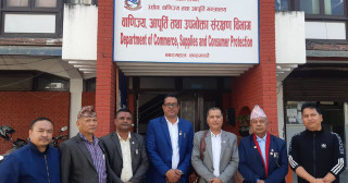सुनको मूल्य आकासिए सँगै सुनचाँदी ब्यवसायीमा नीति नियमको चासो