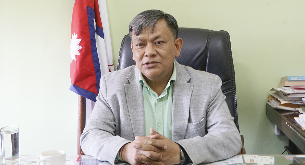 उपलब्धि ध्वस्त पार्ने षड्यन्त्र देखेपछि निकोलसलाई नेतृत्व छाड्न सकिएन