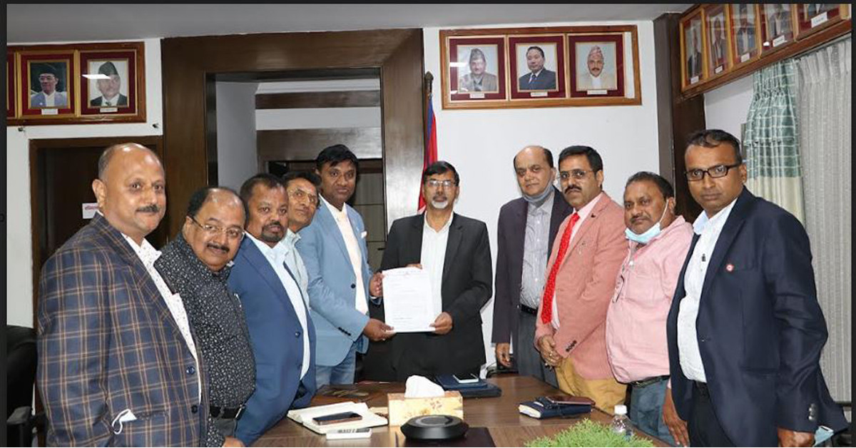 उद्योगमा गरिएको लोडसेडिङ समाधान गर्न कुलमानलाई अर्थमन्त्रीको निर्देशन