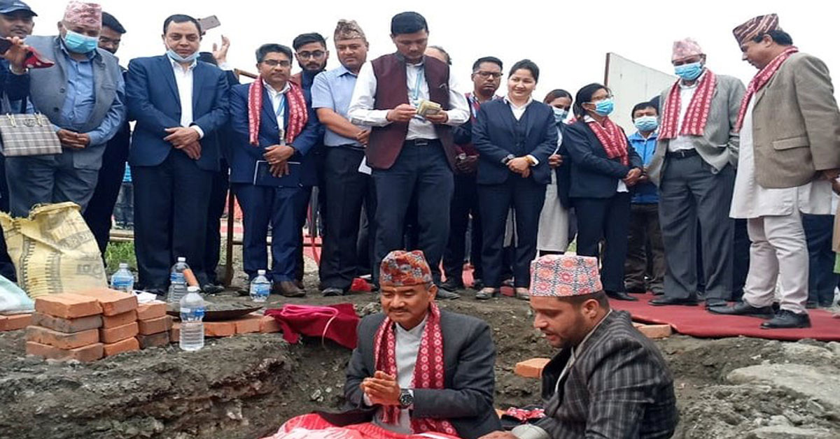 साढे १० करोड लगानीमा ढललाई व्यवस्थापन गर्न निर्माण कार्यको शिलान्यास