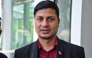 आनन्दराज जोसीले दिए काडमाडौंको मेयरमा पहिलो उम्मेदवारी दर्ता
