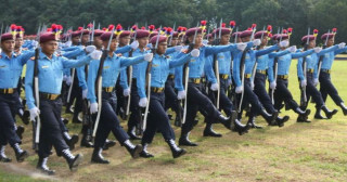 नेपाल प्रहरी र सशस्त्रमा १६ वर्षमै निवृत्तिभरणको प्रस्ताव गृहमन्त्रीद्वारा स्वीकृत