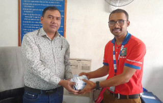 मेगा बैंकद्वारा नेपाल प्रहरीलाई पकेट नोट बुक सहयोग