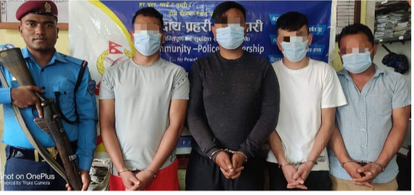 सामूहिक बलात्कार गरेको आरोपमा ४ जना पक्राउ