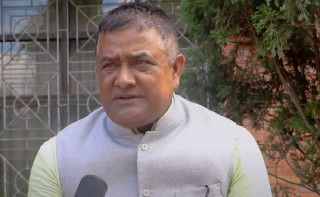हातखुट्टा भाँचेर चुनाव जित्न खोज्ने प्रवृत्तिविरुद्ध प्रतिस्पर्धा गर्दैछौं : दुर्लभ थापासँगको अन्तर्वार्ता