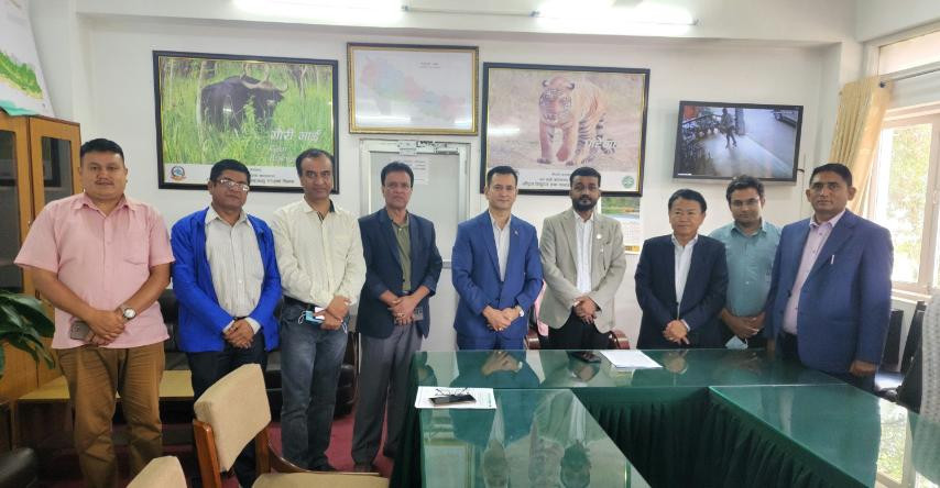 वनमन्त्रीसँग  इप्पान पदाधिकारीको गुनासो : राष्ट्रिय निकुञ्जमा निकै दु:ख पाइयो