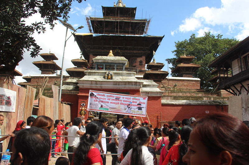 तलेजु भवानी मन्दिरमा भक्तजनको भीड