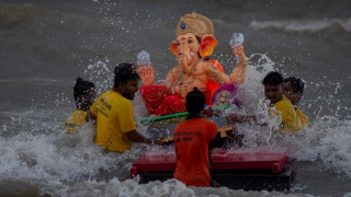 मूर्ति विसर्जन र जल भर्ने क्रममा बर्सेनि मानिसको मृत्यु, छैन सुरक्षा व्यवस्था