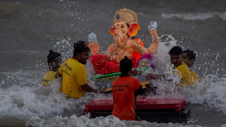 मूर्ति विसर्जन र जल भर्ने क्रममा बर्सेनि मानिसको मृत्यु, छैन सुरक्षा व्यवस्था