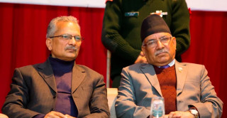 बाबुरामको त्यो सत्तास्वार्थ : जसले प्रचण्डलाई गोरखासम्म डोहोर्यायो