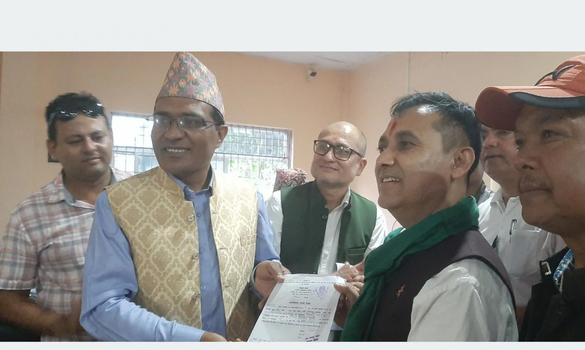 कांग्रेस महामन्त्री शर्माद्वारा झापा १ मा उम्मेदवारी दर्ता
