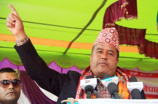 काँग्रेसमा ७ रेक्टरको भुकम्प जाँदैछ, एमालेले संहालेर लाँदैछ : पूर्वमन्त्री बस्नेत