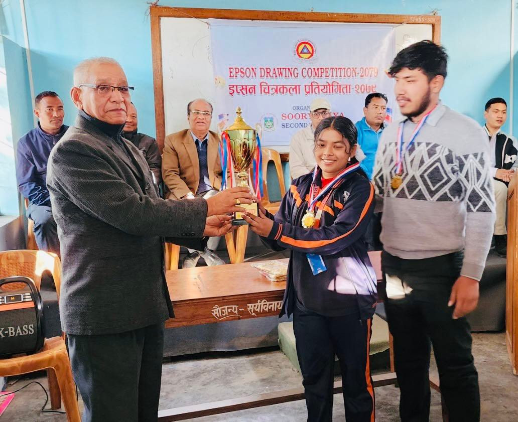 अन्तर विद्यालय चित्रकला प्रतियोगितामा मदरल्याण्डकी प्रजापति प्रथम