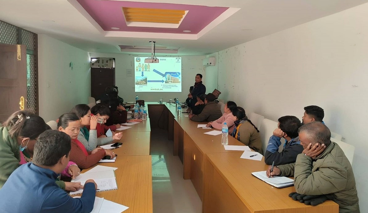 मध्यपुर थिमिका ज्येष्ठ नागरिकको स्वास्थ्य बिमा नगरपालिकाले गरिदिने
