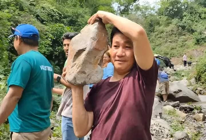 अन्ततः हर्क साम्पाङले मागे माफी