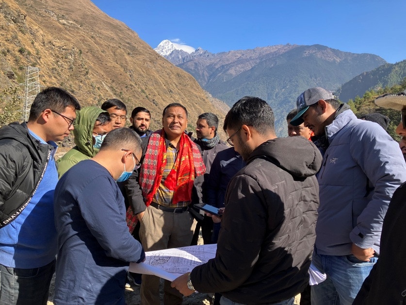त्रिशूली प्रसारण लाइनको  ७० प्रतिशत काम सम्पन्न, चैतभित्र सञ्चालन आउने