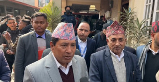 यातायात व्यवस्थाको सेवा सुधार हुन्छ, हामी हेरेर बस्दैनौँ : यातायात मन्त्री श्रेष्ठ  