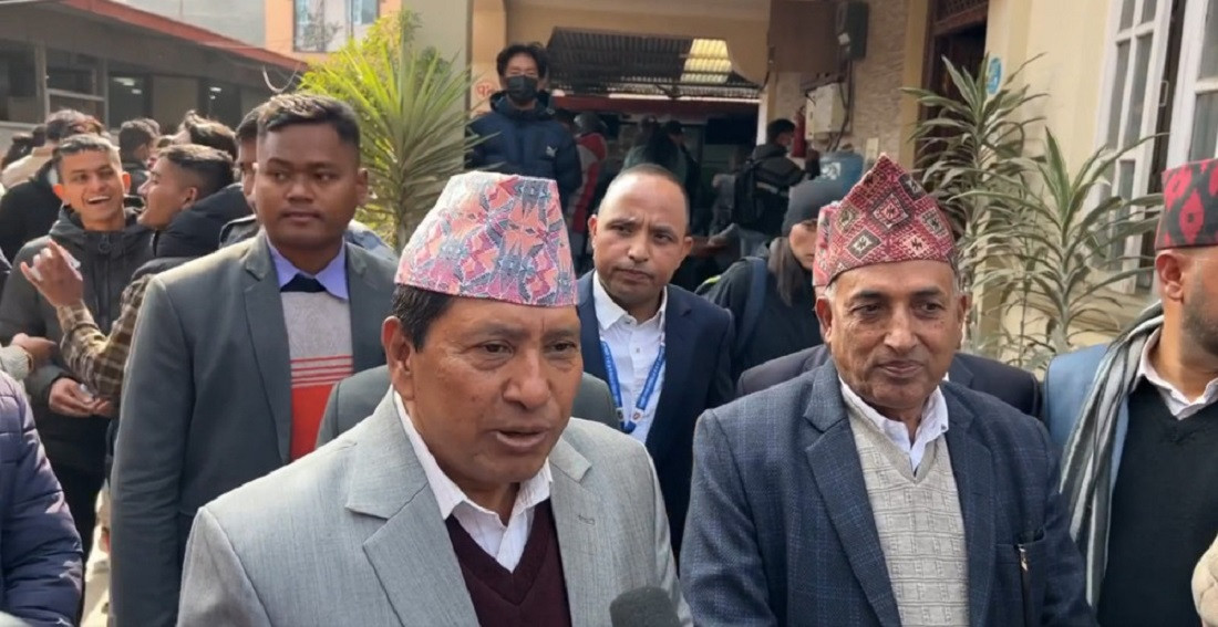 यातायात व्यवस्थाको सेवा सुधार हुन्छ, हामी हेरेर बस्दैनौँ : यातायात मन्त्री श्रेष्ठ  
