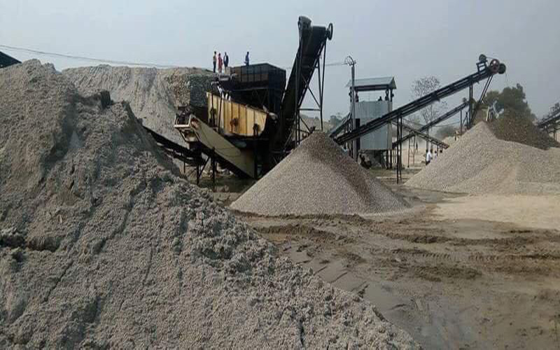 अवैध क्रसर उद्योग बन्द गर्न निर्देशन, नगरे कारबाही गर्ने चेतावनी