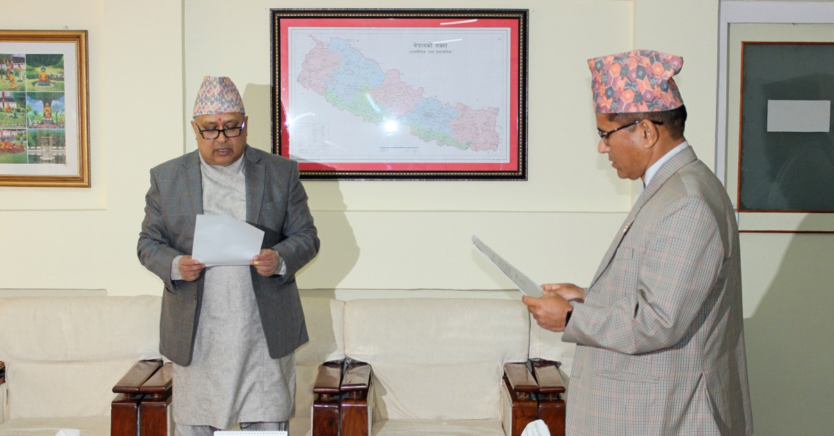 अर्थसचिव तोयमले लिए राष्ट्र बैंकको सञ्चालक सदस्यको सपथ